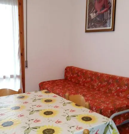 Appartamento Teresa Per Il Check In Agenzia Viale Francesco Petrarca 391 Ra *
