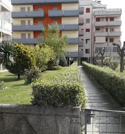 Teresa Per Il Check In Agenzia Viale Francesco Petrarca 391 Ra Διαμέρισμα *