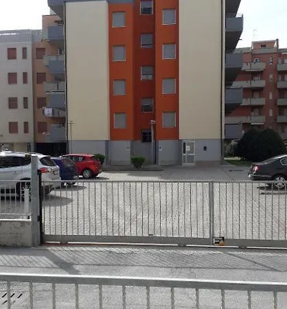 Teresa Per Il Check In Agenzia Viale Francesco Petrarca 391 Ra