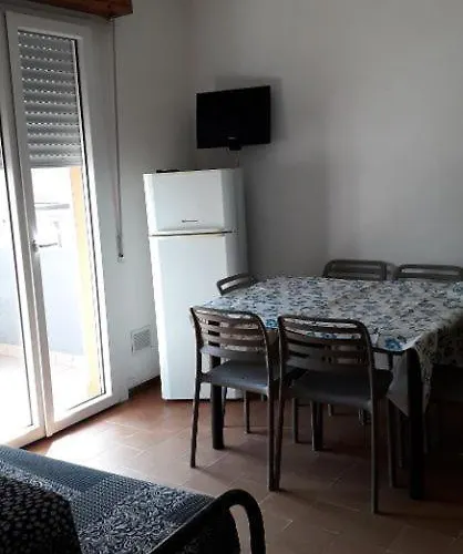 아파트 Teresa Per Il Check In Agenzia Viale Francesco Petrarca 391 Ra *