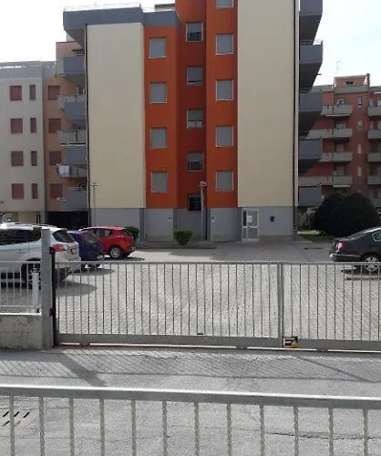 Teresa Per Il Check In Agenzia Viale Francesco Petrarca 391 Ra